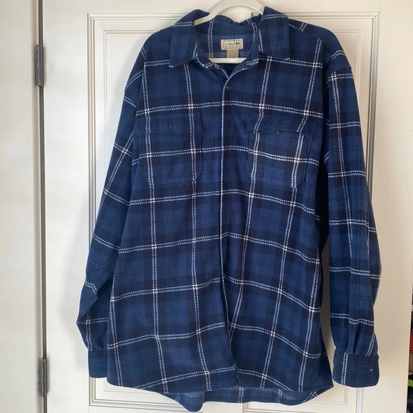 LL Bean Blue Flannel Heavy and Fuzzy Jacket size large - Picture 1 of 6